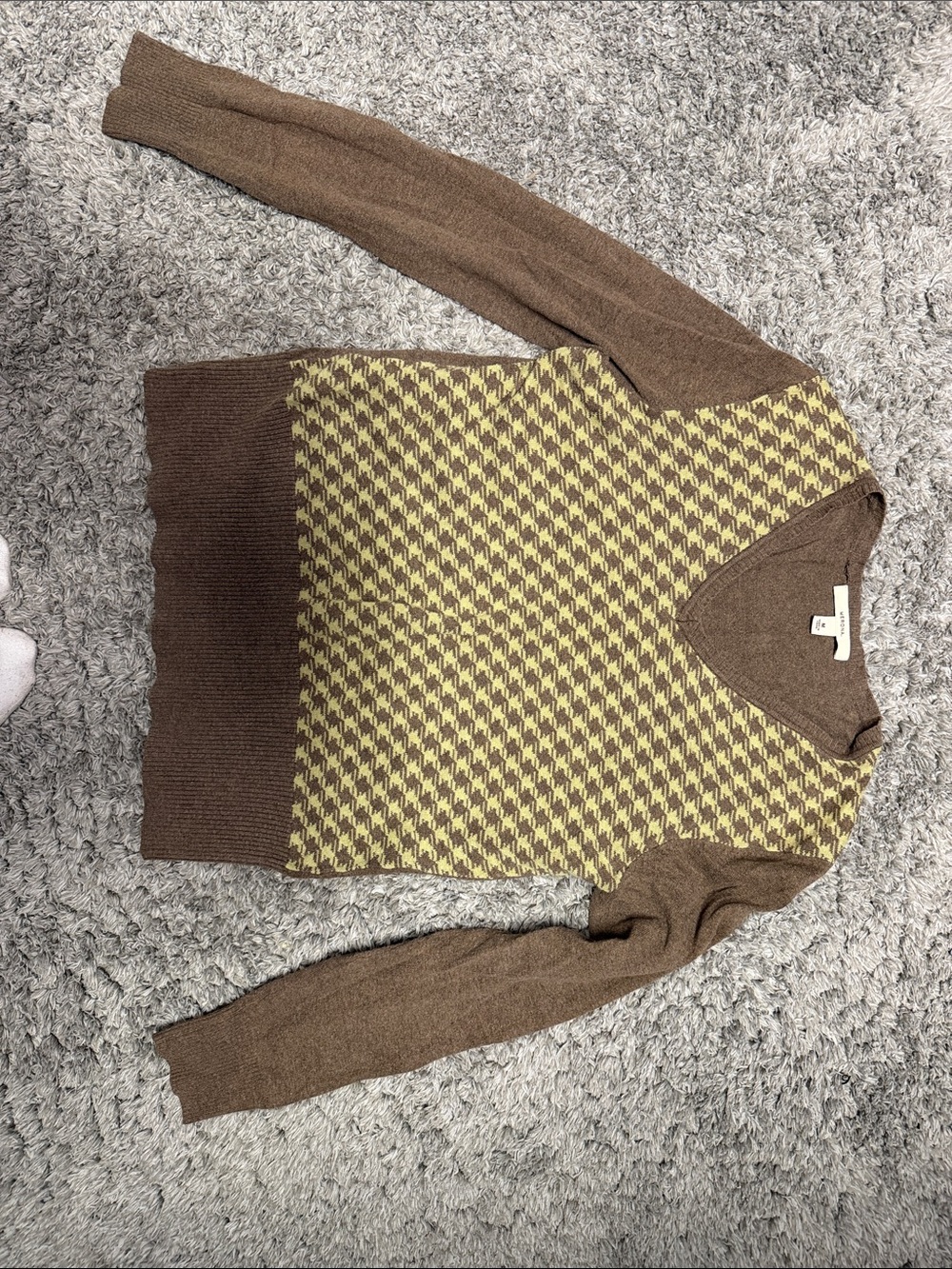 Merona Brown and Yellow Houndstooth V-Neck Sweater